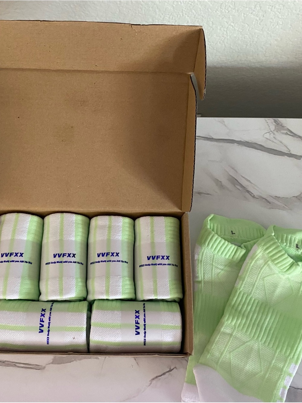 L Ski Athletic White/Lime Green Short Socks Running Walk Work  83% Cotton